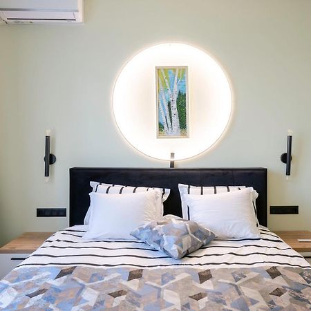 Urban Charm & Comfort - Chic 2Bd In Prime Location By Flat Mаnager Sofia Luaran gambar